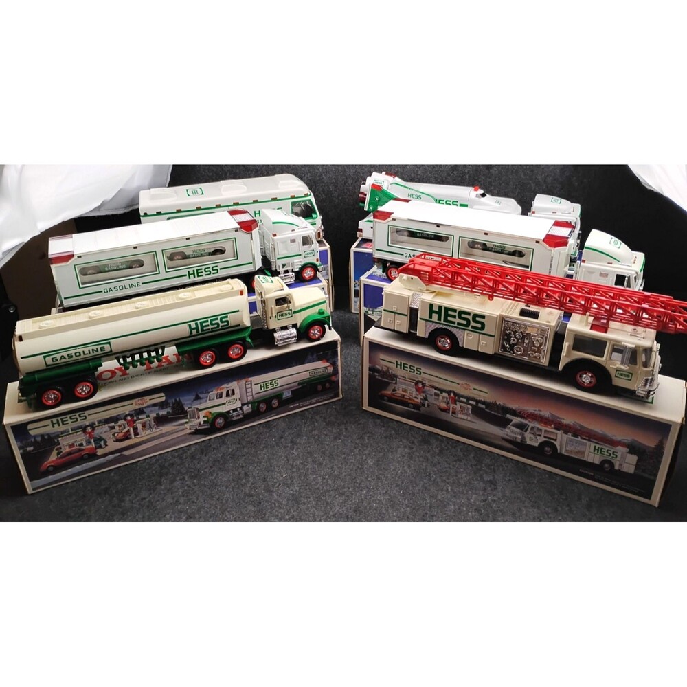 Hess Truck Lot Boxed Vintage Holiday Trucks 1989 1990 1997 (x 2) 1998 1999